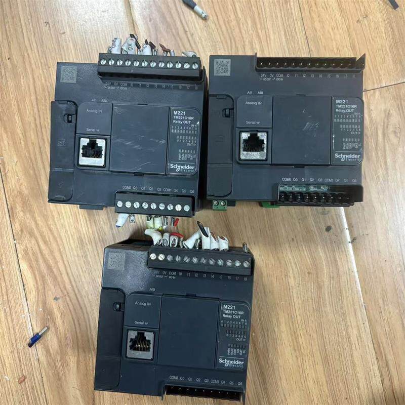 TM221C16R二手拆机施耐德plc实物图拍摄，少段子功能-议价