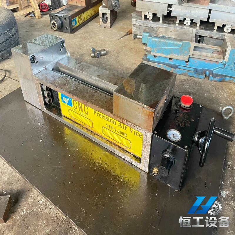 询价8寸气动平口钳，气动平口钳，200气动夹具，台湾产，质量可靠