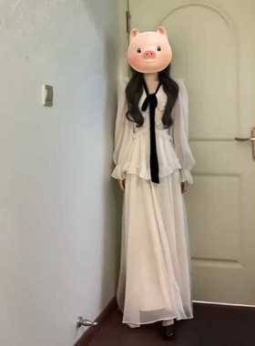 兰与雪法式新复古V领荷叶边连衣裙女秋冬高级感气质长袖礼服