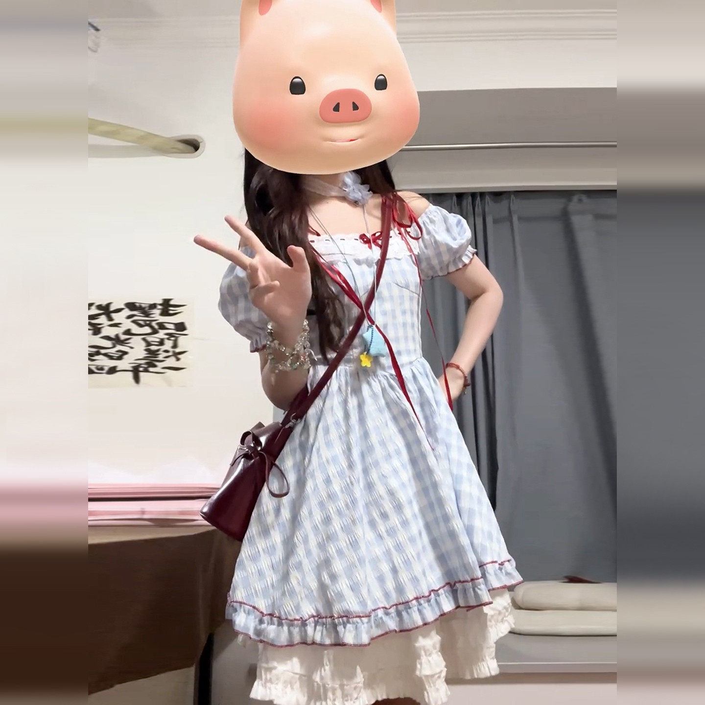 法式甜美蓝格泡泡袖收腰连衣裙