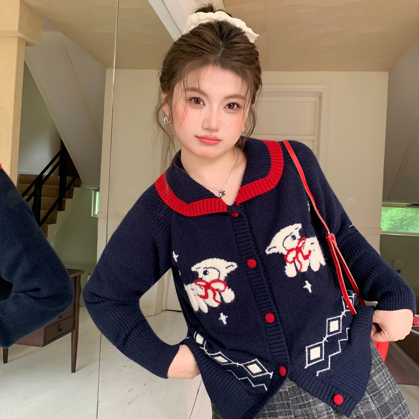 YUZI鱼子卡通图案提花毛衣减龄风