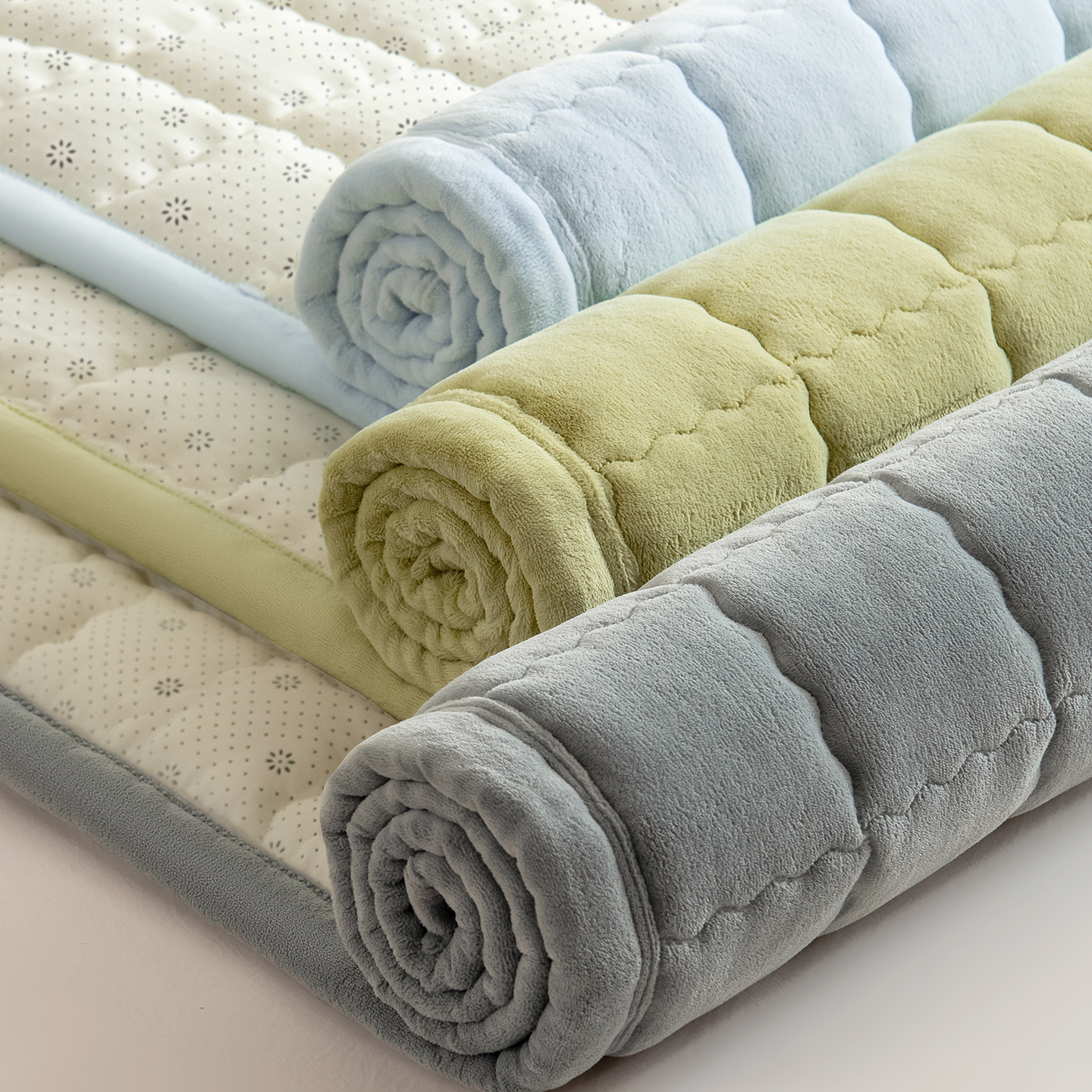 冬季加绒加厚牛奶绒床垫家用软垫宿舍单人防滑床单加绒毛毯子铺床