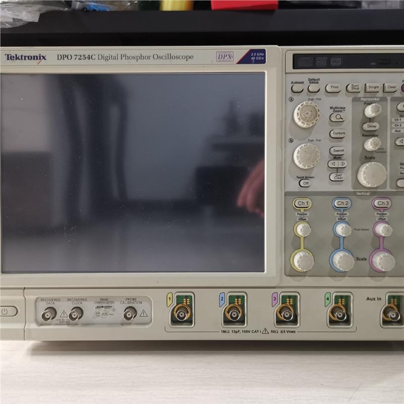 Tektronix泰克DPO7254C DPO7354C DPO7104C示波器