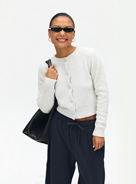 oneup毛绒针织短款开衫女秋季小个子通勤复古美式白色外套上衣