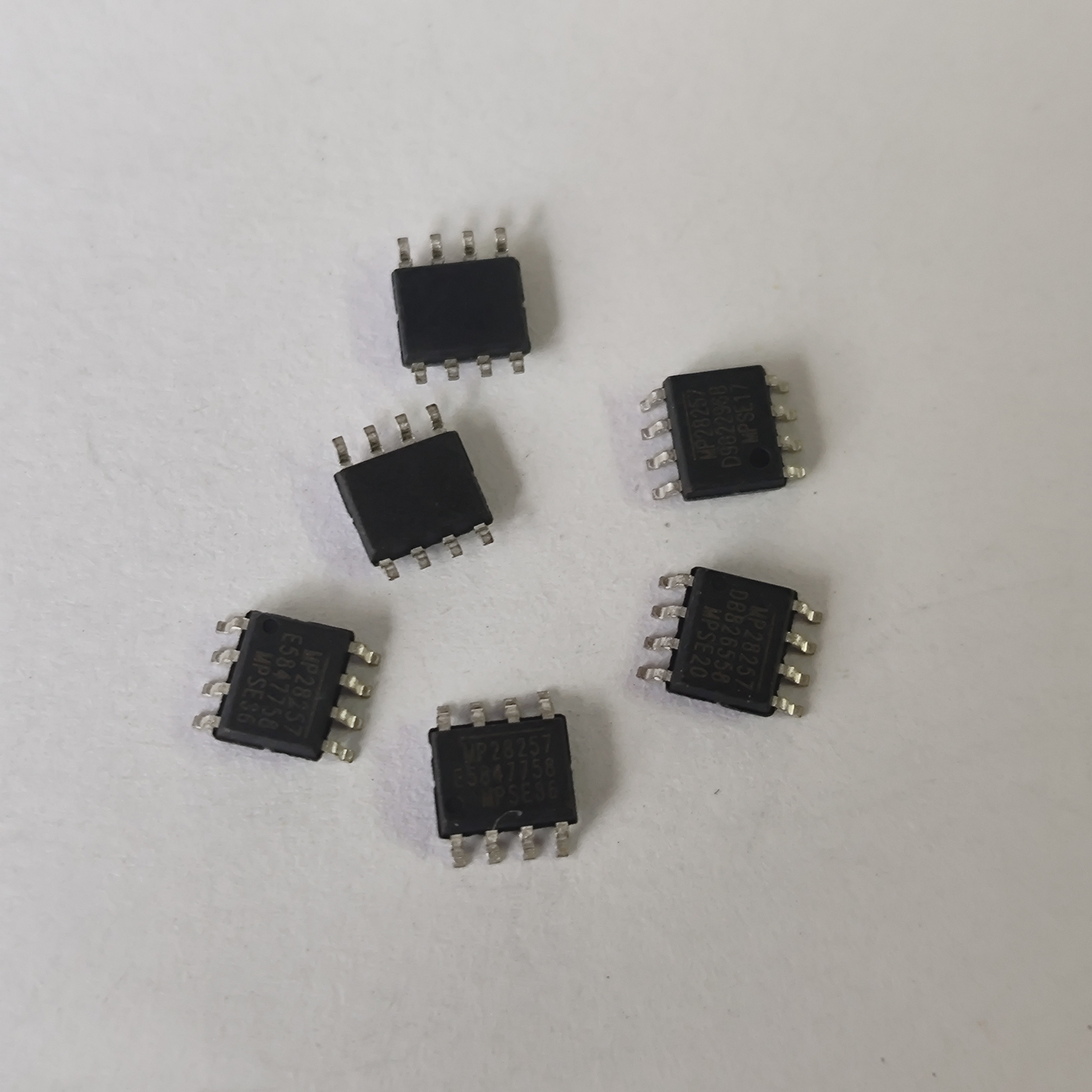 MP28257 同步降压变换器快速瞬态响应 MP28257DD-LF 电源控制芯片