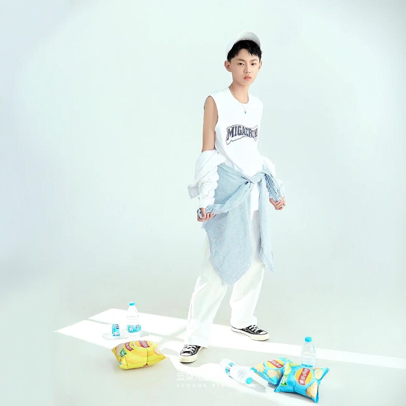 影楼拍照摄影服装男童潮流休闲时尚儿童艺术照走秀写真杂志封面