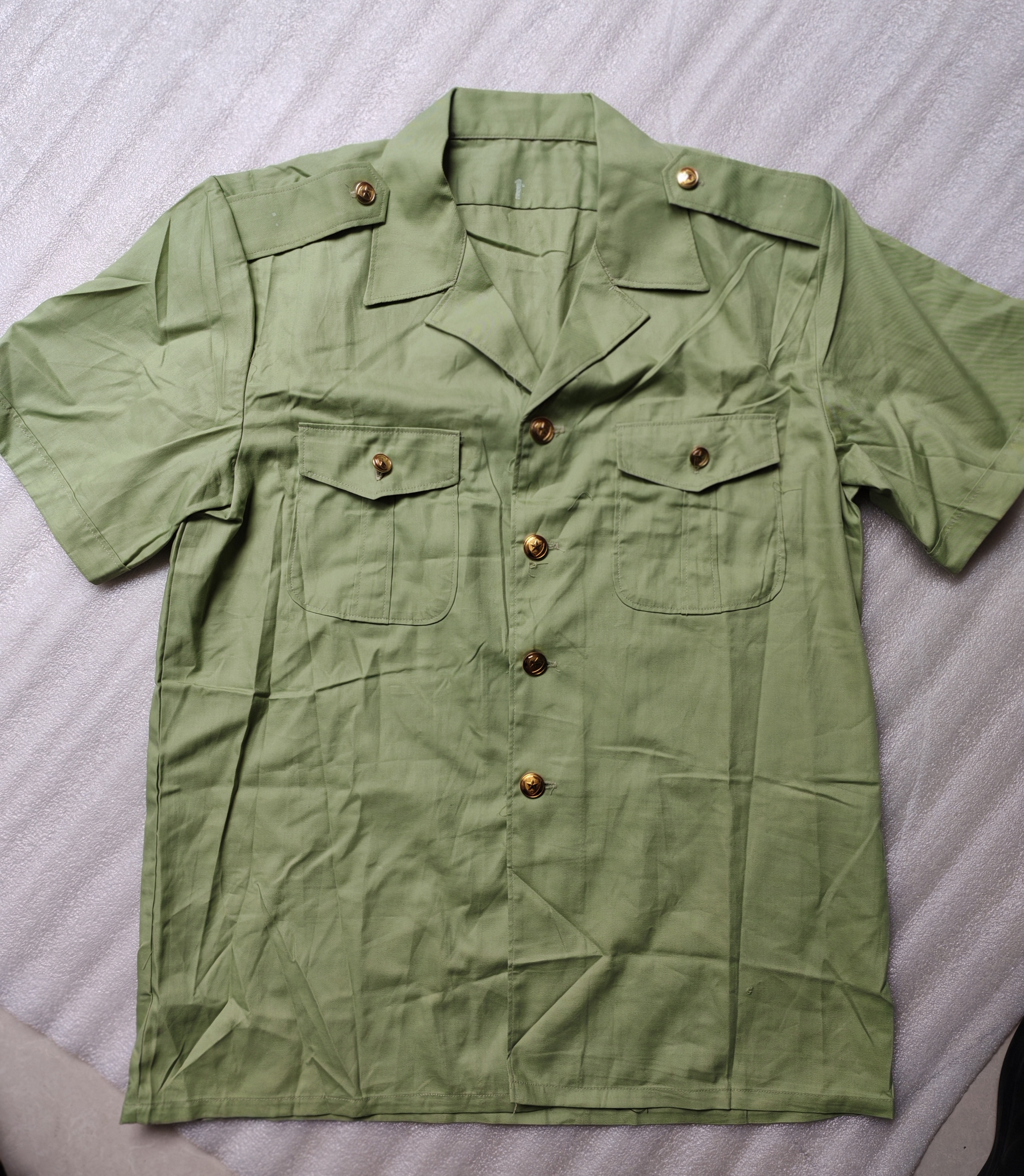 1987年83式短袖豆绿色短衬浅绿色衬衣两兜款库存正品收藏3536厂