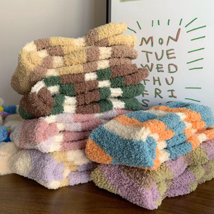 毛毛虫珊瑚绒袜子女成人中筒袜女袜秋冬加厚冬天袜子防寒居家袜子