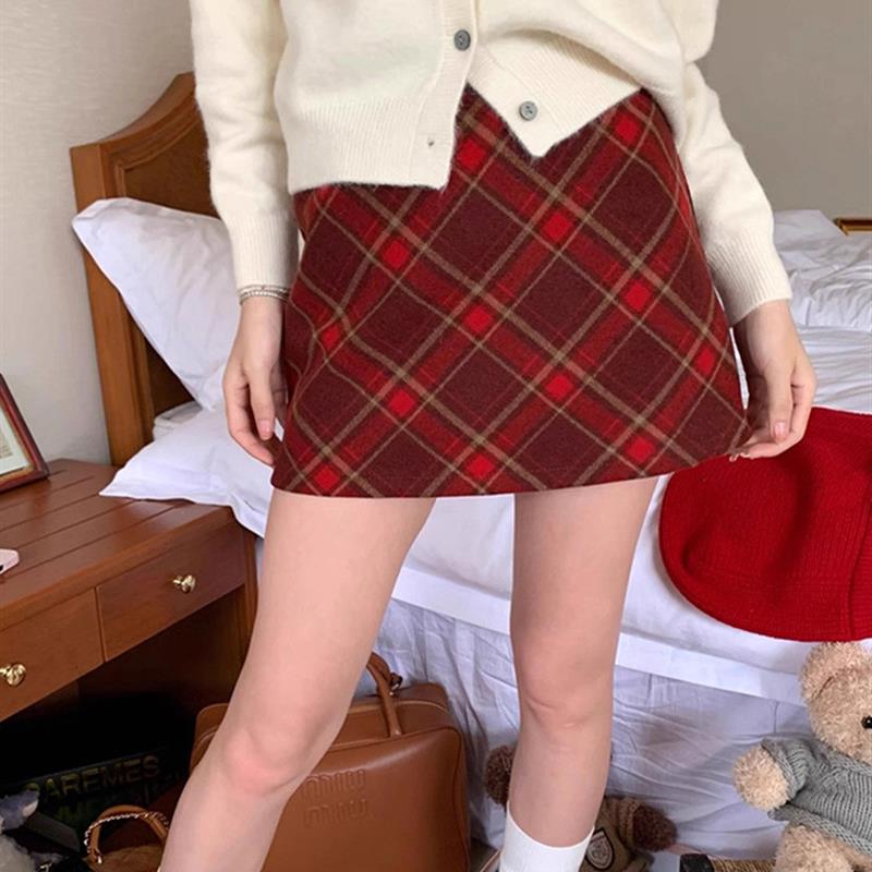 小个子格子半身裙女春秋季新款红色毛呢包臀裙A字裙短裙裙子纹棕