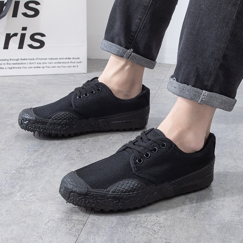 3567解放鞋防滑低帮纯黑劳保鞋工地鞋耐磨民工训练鞋军训胶鞋