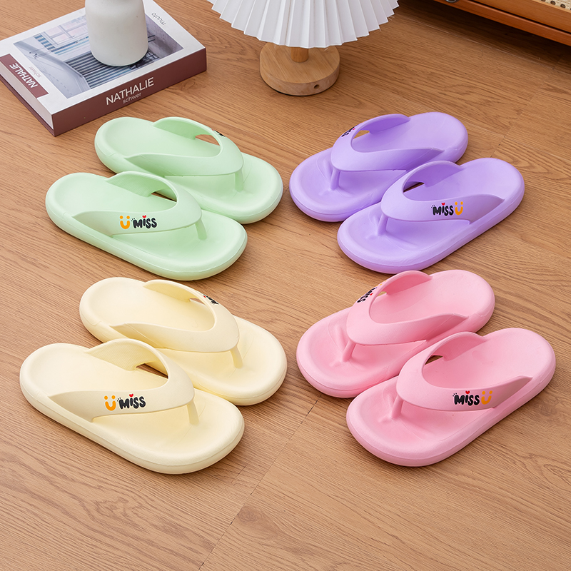 平底休闲PVC塑料夹脚凉拖鞋