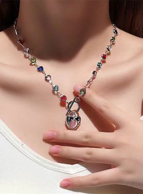 多巴胺彩色串珠爱心项链女锁骨链choker颈链甜酷辣妹风配饰高级感