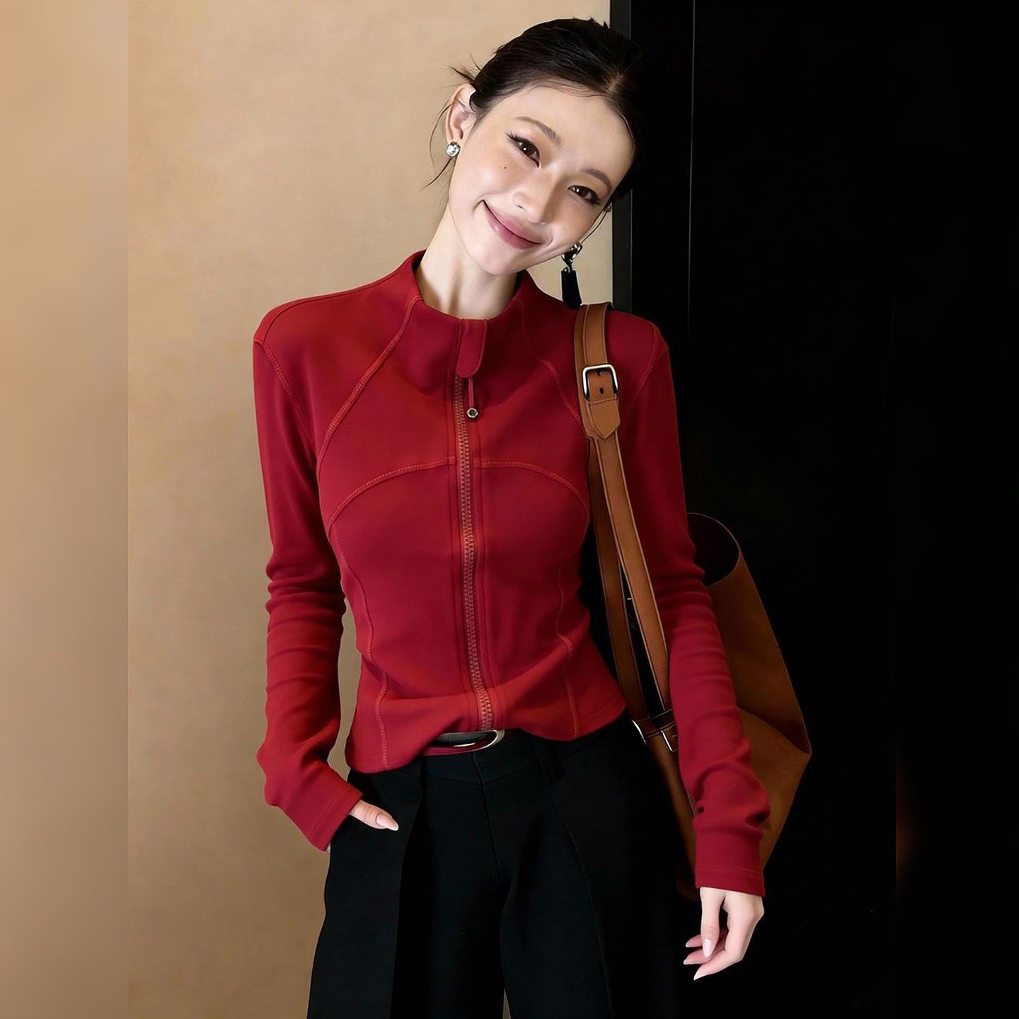 新年红色~2026新款立领拉链外套女长袖运动通勤风高级感红色上衣,女装/女士精品,大码内搭,淘宝优惠券,粉丝福利购,淘宝优惠卷