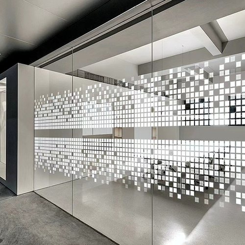 办公室腰线透明玻璃公司LOGO贴膜