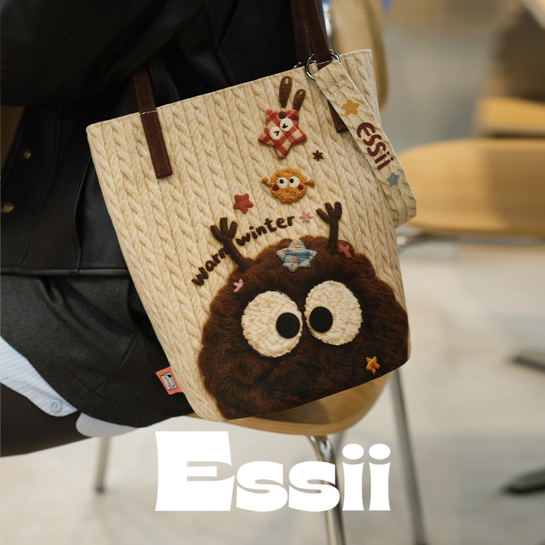 完美款款可爱绒毛煤球原创可爱手提单肩可斜挎长水桶女士帆布包包