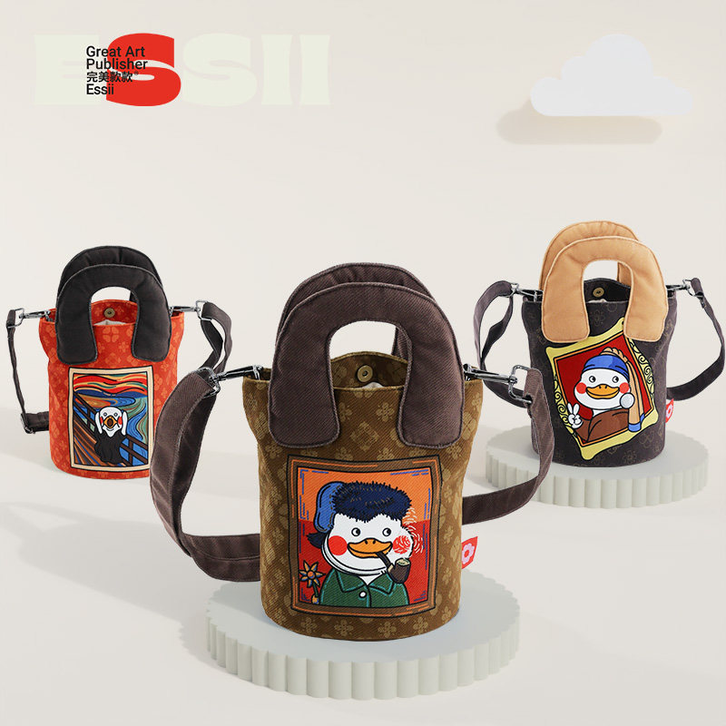 完美款款2024新款糊糊鸭插画手提单肩斜挎通勤女包水桶包帆布包,箱包皮具/热销女包/男包,水桶包,淘宝优惠券,粉丝福利购,淘宝优惠卷