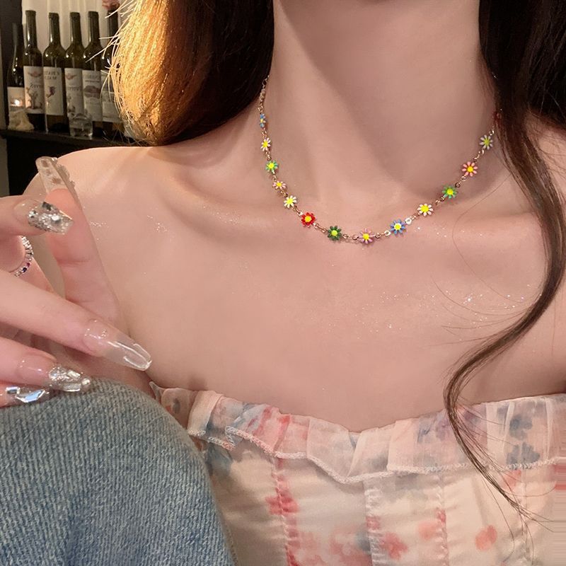 多巴胺彩色雏菊花朵项链女ins小众设计锁骨链气质百搭颈链