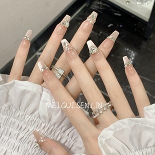 玫瑰森林淡雅月光手工定制穿戴甲猫眼爱心钻法式 椭圆显白美甲 长款