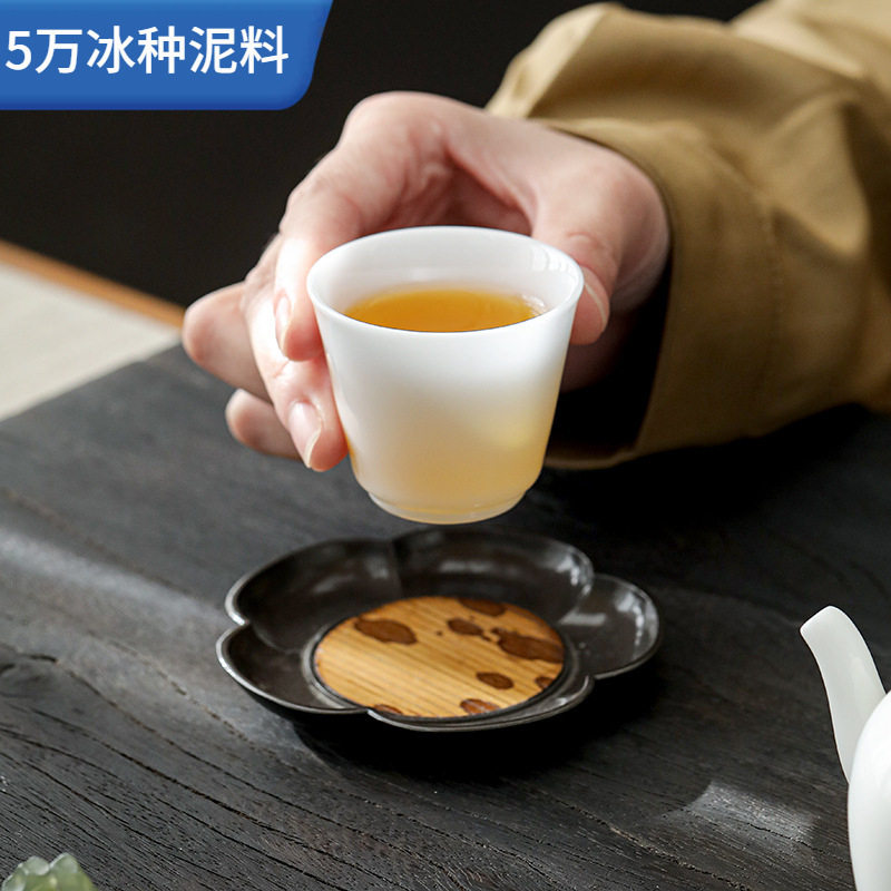 冰种玉瓷茶杯闻香杯功夫茶具家用纯白薄胎茗杯羊脂玉白瓷杯子