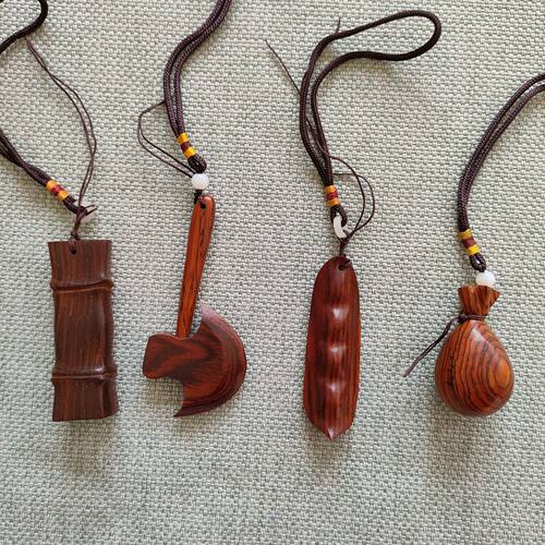 厂家墨西哥手工把件黄檀手把件摆地摊展会吊坠钥匙扣挂坠