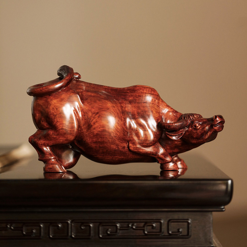 濮暹海南黄花梨牛摆件实心木雕