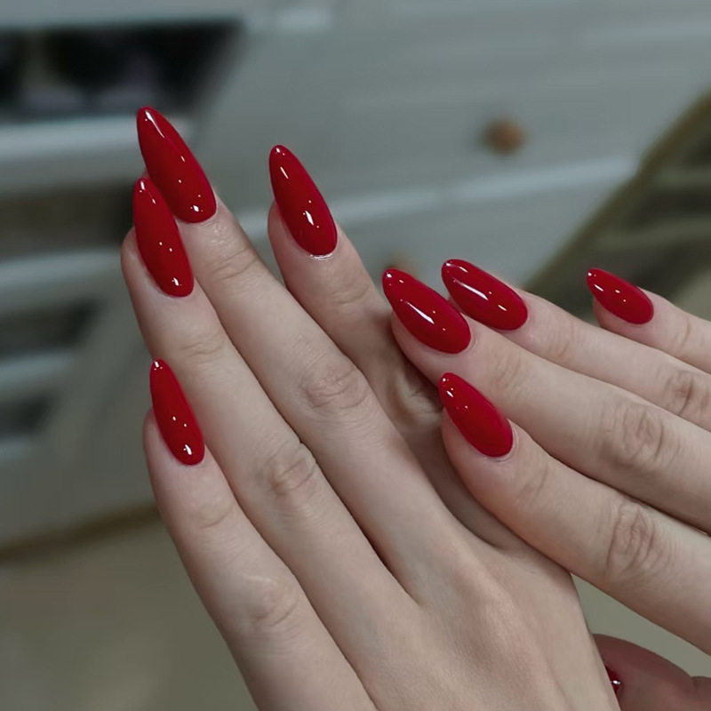 简约气质红色显白中长款杏仁甲时尚美甲贴片可拆卸穿戴甲24片