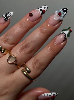 立体黑白波点瓢虫花朵欧美ins风可拆卸穿戴甲30片 press on nails