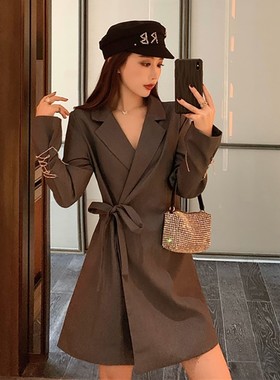 Make firm offers! Autumn ins brim design feeling chain wais