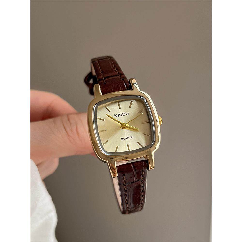 轻奢小众小方糖手表女款2026年新款考试静音石英表上班族节日礼品