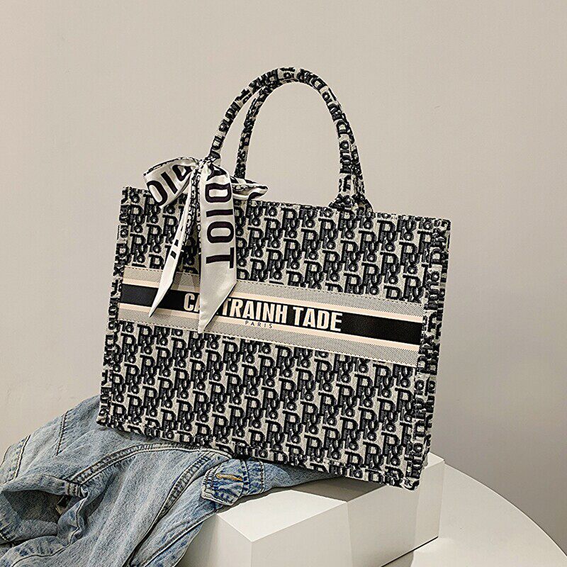 网红高级感帆布手提托特包女2026新款上班通勤包大容量外节日礼品