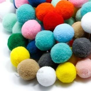 100 pcs DIY Crafts Colourful Mini Fluffy Pom poms  Felt 10mm