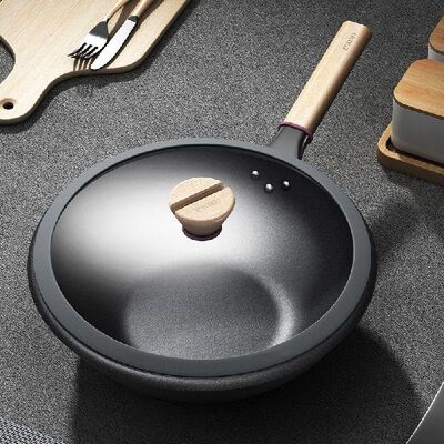 Kitchen Wok 32cm Nonstick Wok with Spill-proof Lid Electric