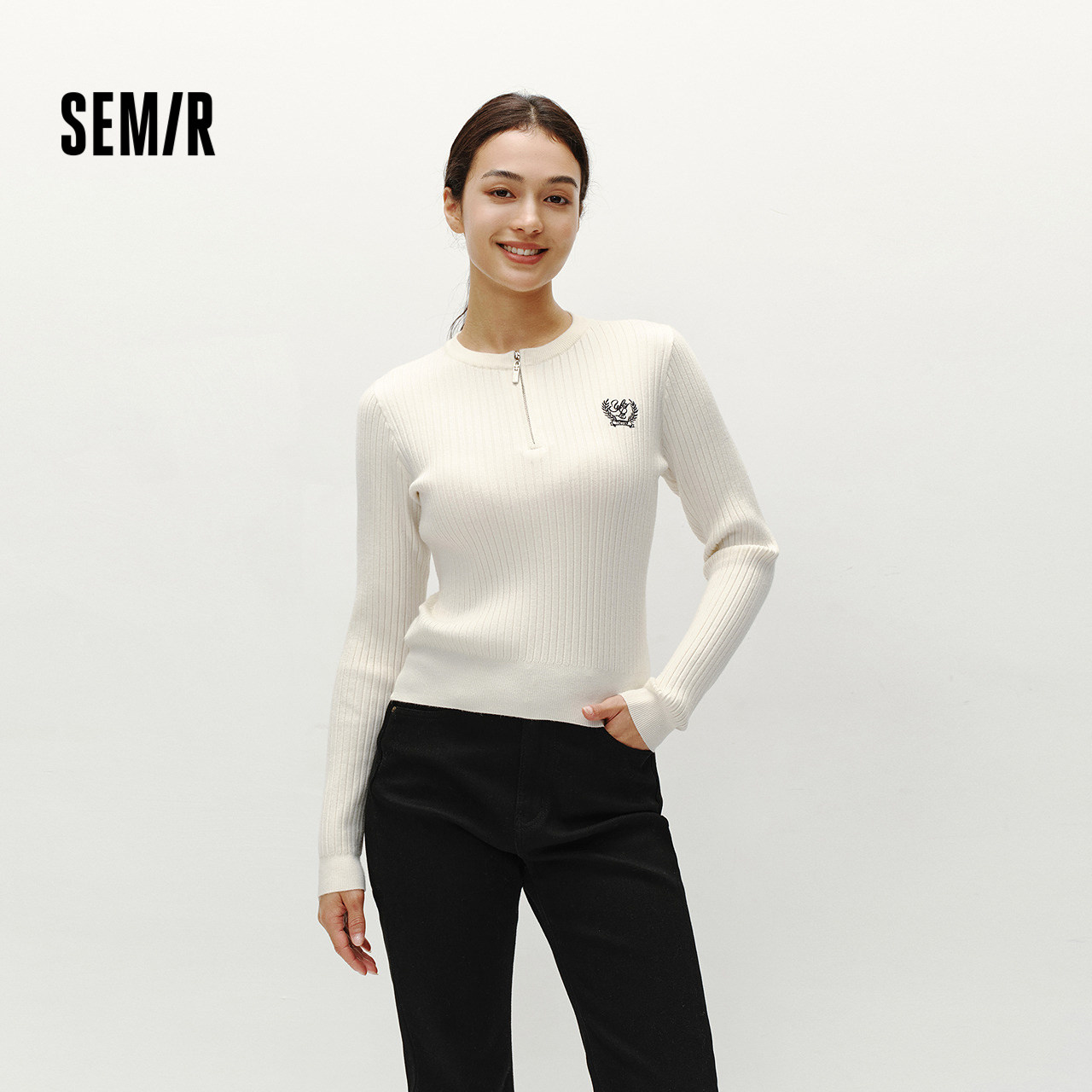 森马半开襟刺绣修身短款毛衣女
