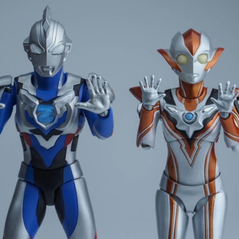 새로운 다크 그리지오 골드 인피니티 제로 다중 관절 울트라 이동식 울트라맨 피규어 SHF 보이 장난감