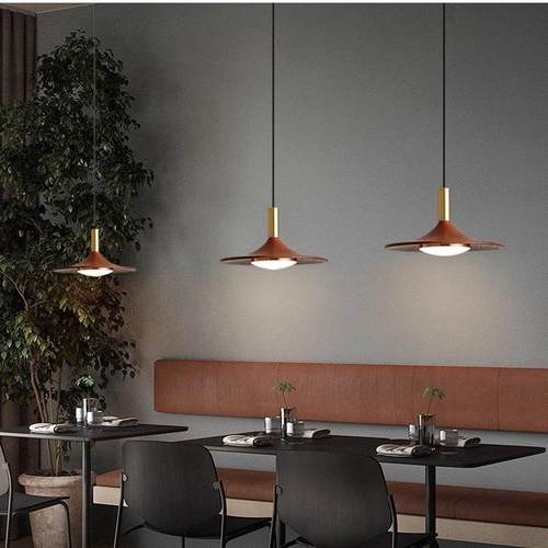 北欧简约餐厅灯胡桃木色吧台飞碟灯创意民宿卧室床头茶室饭桌吊灯