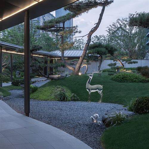 晶悦现代轻奢样板房酒店大堂透明树脂鹿落地摆件装饰雕塑工厂定制