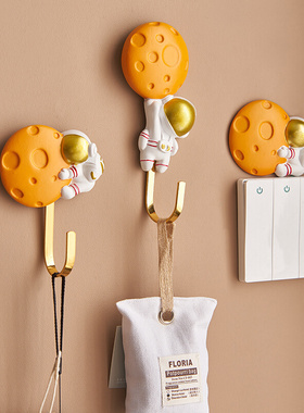Entrance hallway key storage hook creative astronaut wall
