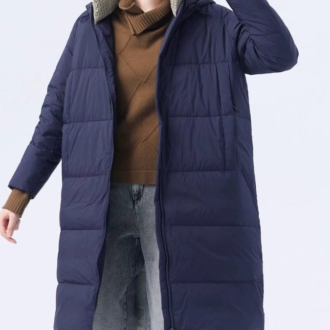 斯琴2023冬专柜正品深兰90%鹅绒连帽拉链加厚长款羽绒服BCDS01928
