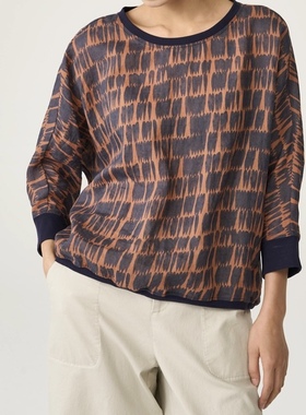 斯琴2023夏专柜正品女苎麻印花圆领套头七分袖T恤上衣 BCXS017150