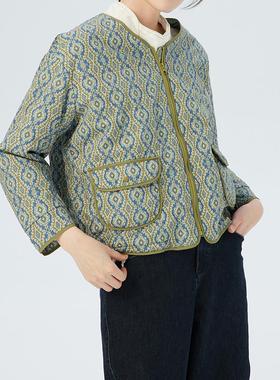 斯琴2023年春新品棉质绿色花色拉链圆领落肩外套BCCS006150 1380