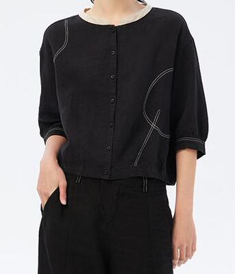 斯琴2023春新品亚麻黑色立领落肩单排扣七分袖衬衫FBACS01902 988