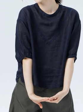 斯琴2023夏专柜正品苎麻深兰色圆领套头刺绣五分袖上衣 BCXS03328