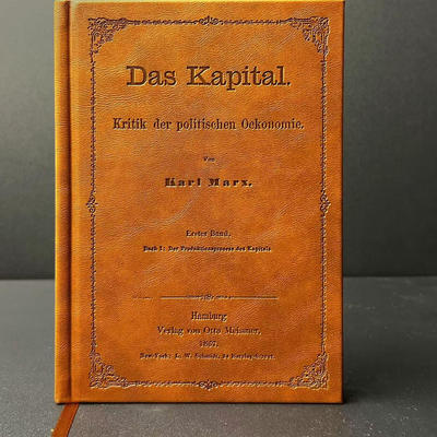 《资本论》初版封面横线笔记本 皮面硬壳精装 100g道林纸 200页 封面凹刻工艺  编译文创高级质感礼物文艺