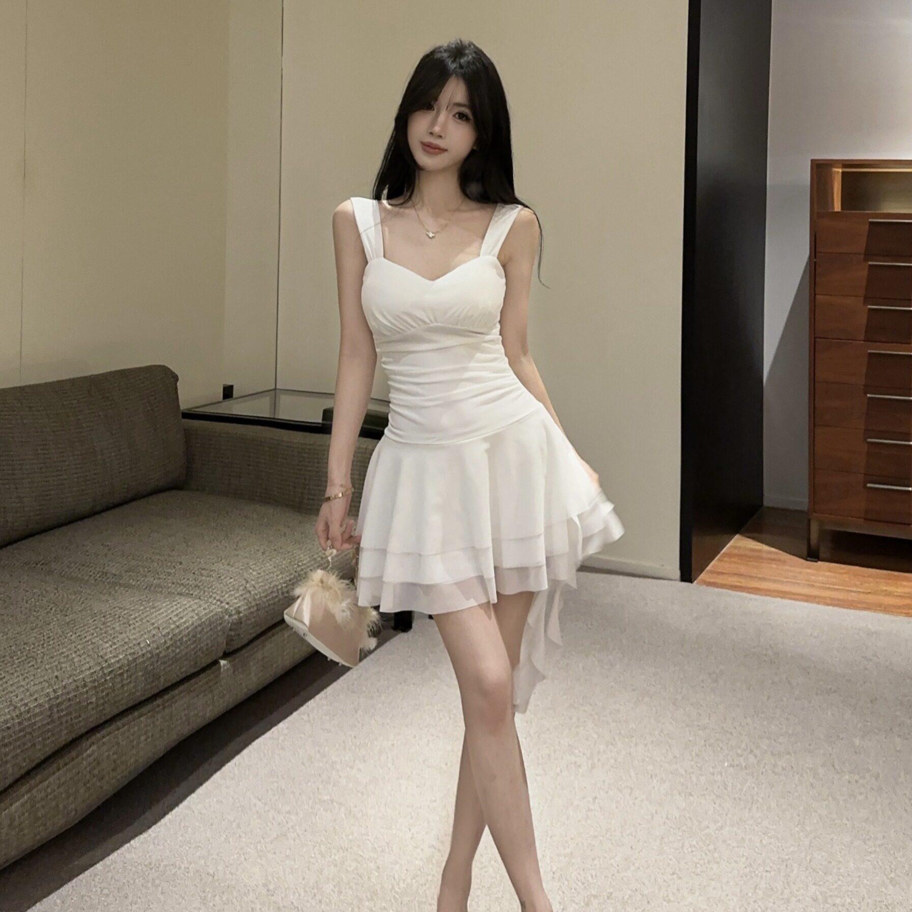 夜场女装性感网纱吊带连衣裙修身显瘦低胸蹦迪大摆字裙背心短裙