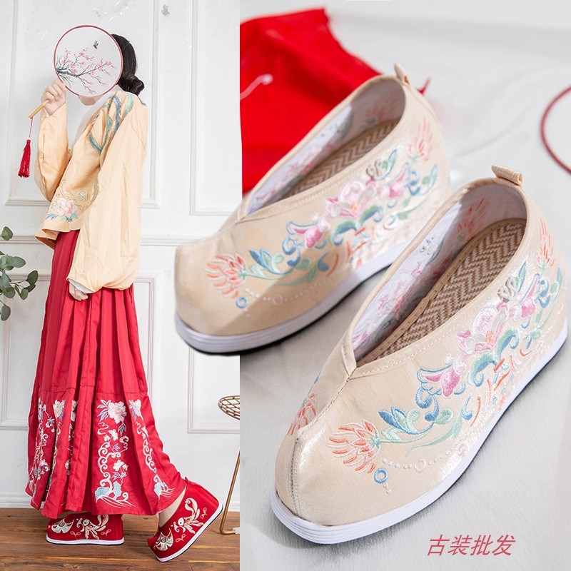 汉服搭配鞋2019新款古装弓鞋内增高绣花婚鞋古风cos坡跟翘头布鞋