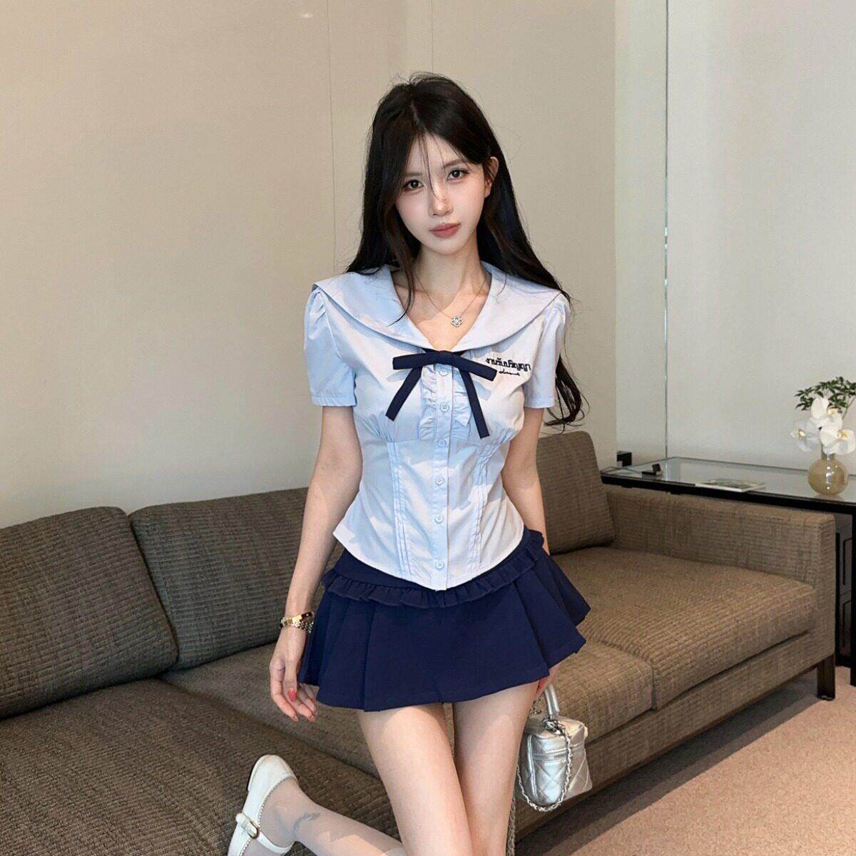 2026夏季新款校园感制服短袖衬衫女设计感修身娃娃领跳舞上衣潮