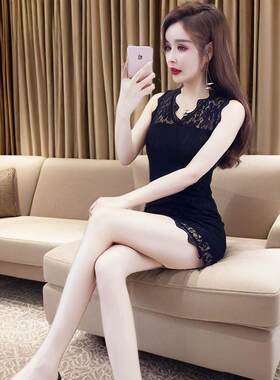 甜辣性感纯欲蕾丝吊带连衣裙女夜店白色辣妹裙子紧身修身包臀短裙