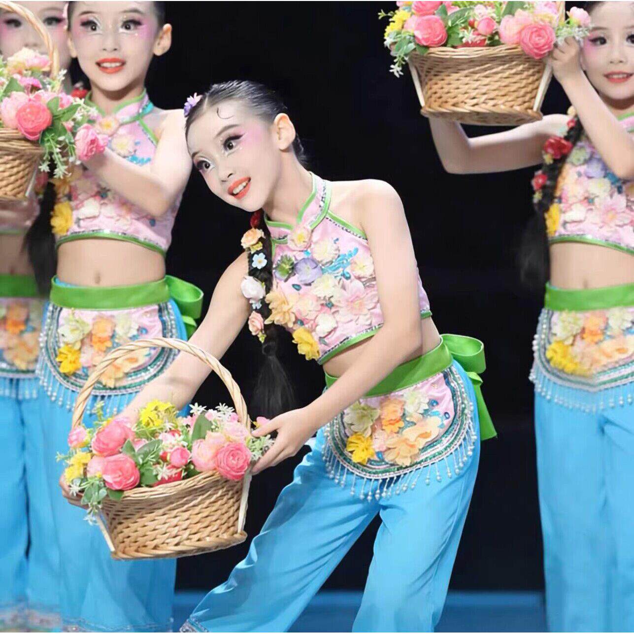 南泥湾儿童舞蹈六一民族风花篮喜庆秧歌跳舞花演出服装春山采茶谣