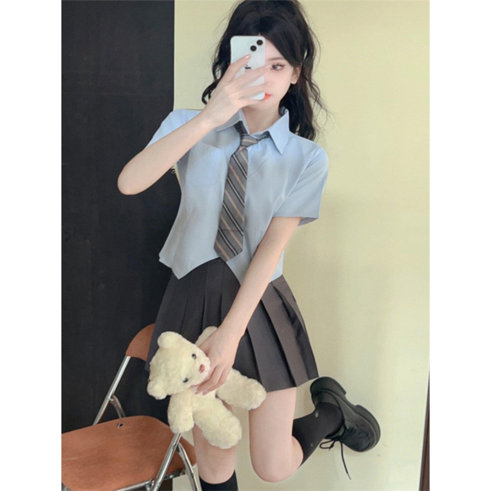 蓝衬衫女式制服多用途短袖夏季衬衫学院风套装配百褶裙上衣