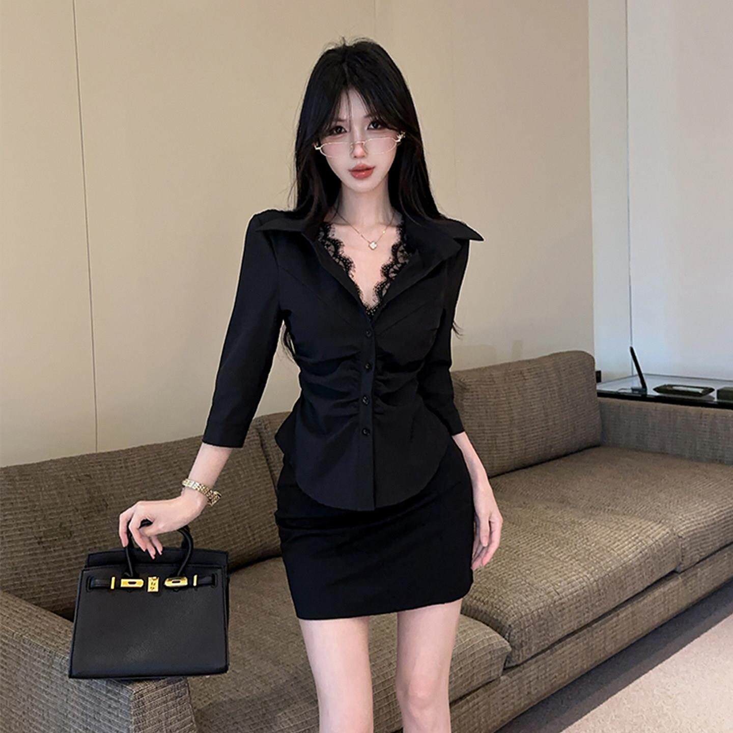 养生前台美容足浴工作服黑色蕾丝纯欲半袖衬衫女秋设计感收腰上衣